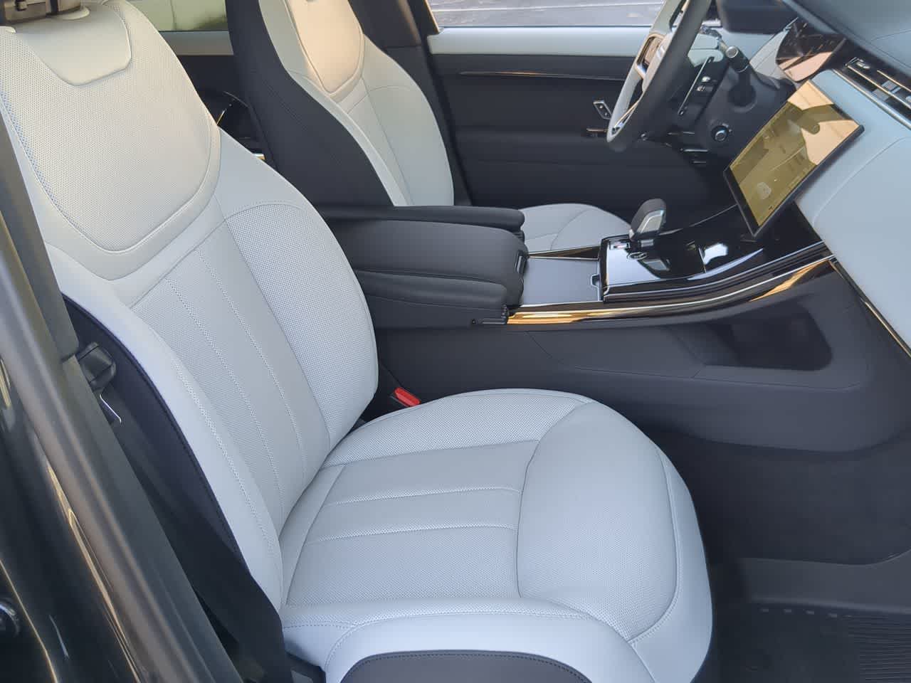 Thumbnail: 2026 Land Rover Range Rover Sport - 24