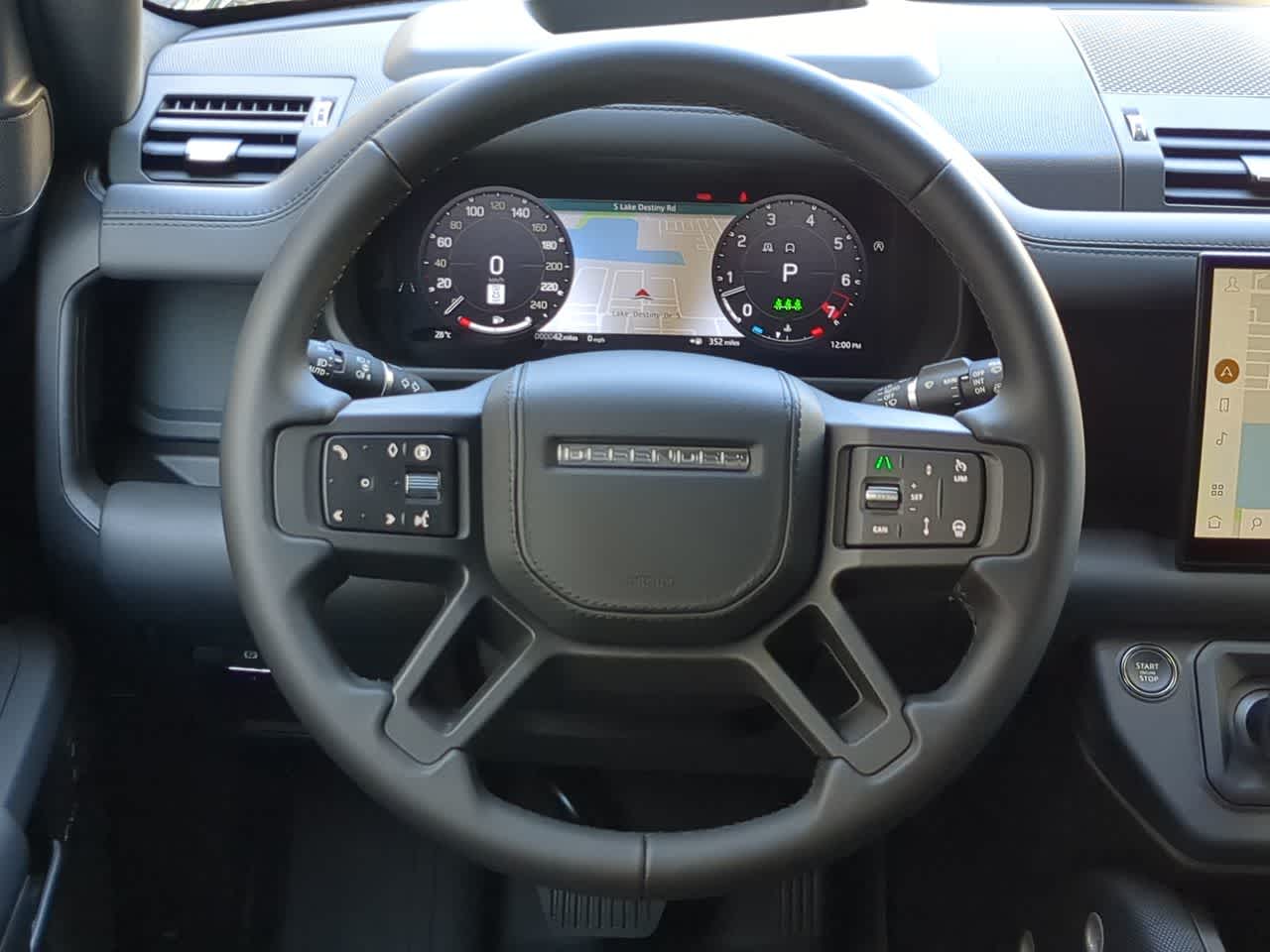 Thumbnail: 2025 Land Rover Defender - 25