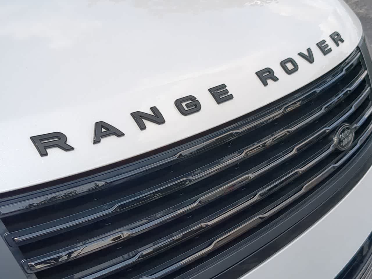 Thumbnail: 2025 Land Rover Range Rover - 13