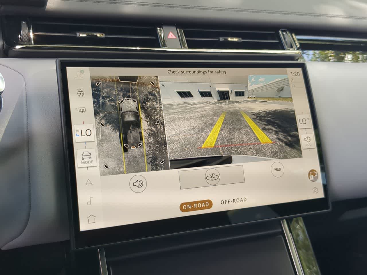 Thumbnail: 2026 Land Rover Range Rover Velar - 32