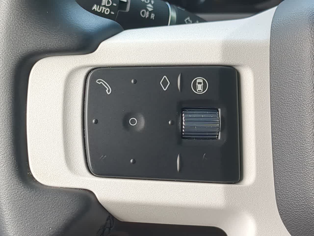 Thumbnail: 2025 Land Rover Defender - 26