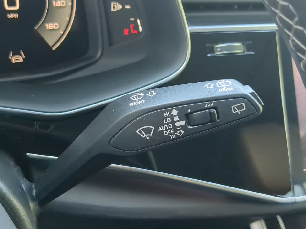 Thumbnail: 2025 Audi Q7 - 26