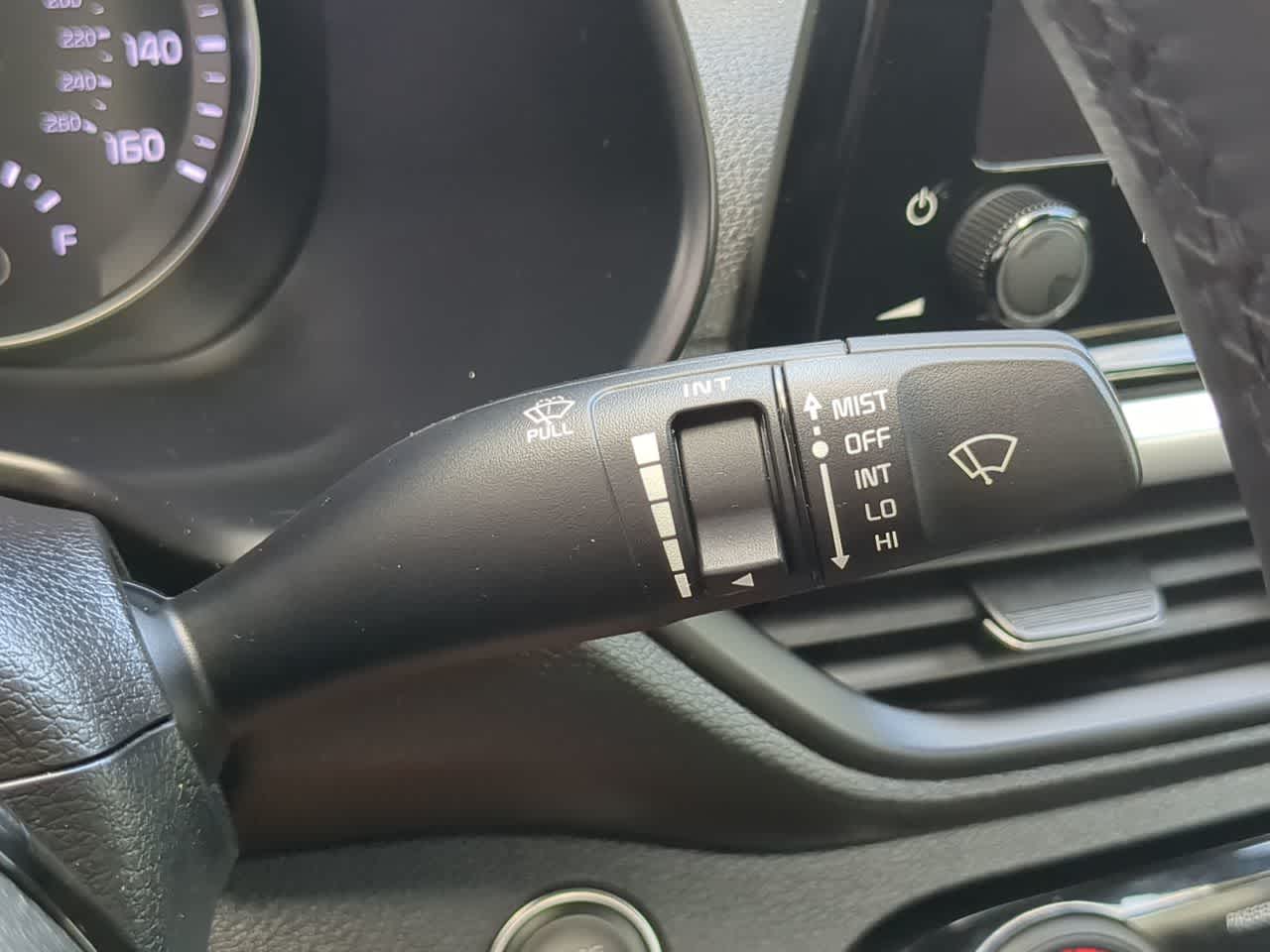 Thumbnail: 2023 Kia Forte - 28