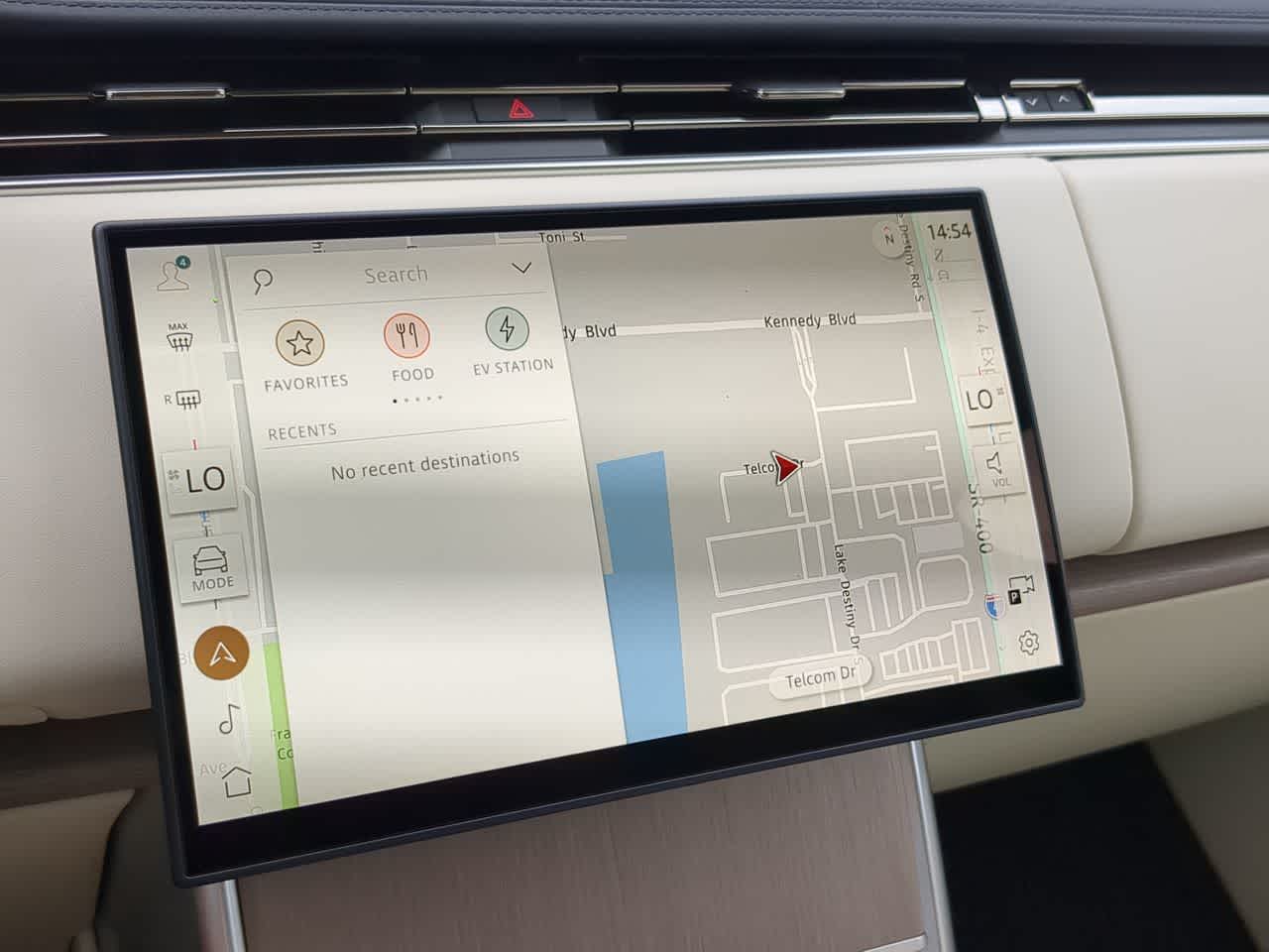 Thumbnail: 2025 Land Rover Range Rover - 31