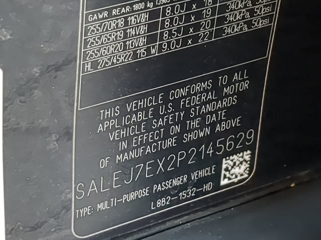 Thumbnail: 2023 Land Rover Defender - 38