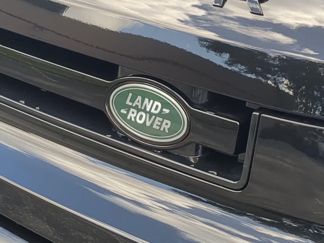 Thumbnail: 2025 Land Rover Defender - 12