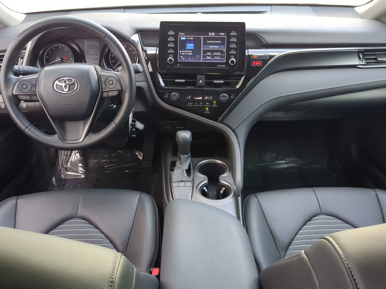 Thumbnail: 2022 Toyota Camry - 15