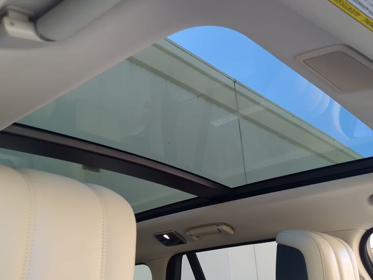 Thumbnail: 2020 Land Rover Range Rover - 20