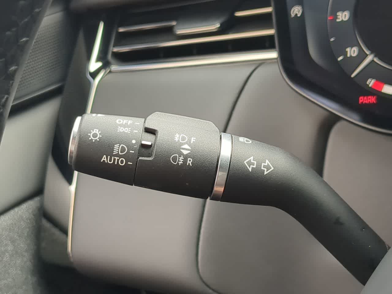 Thumbnail: 2024 Land Rover Range Rover Sport - 27