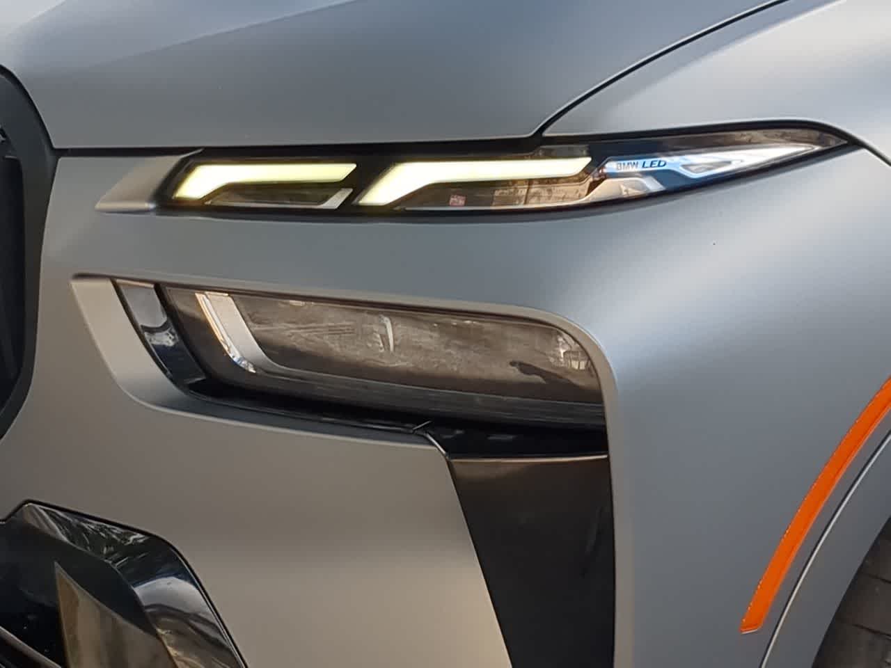 Thumbnail: 2023 BMW M6 - 11