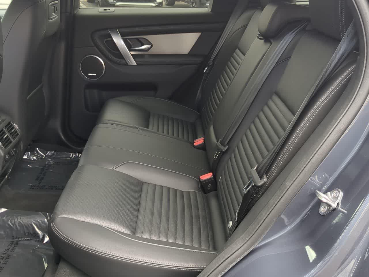 Thumbnail: 2025 Land Rover Discovery Sport - 20