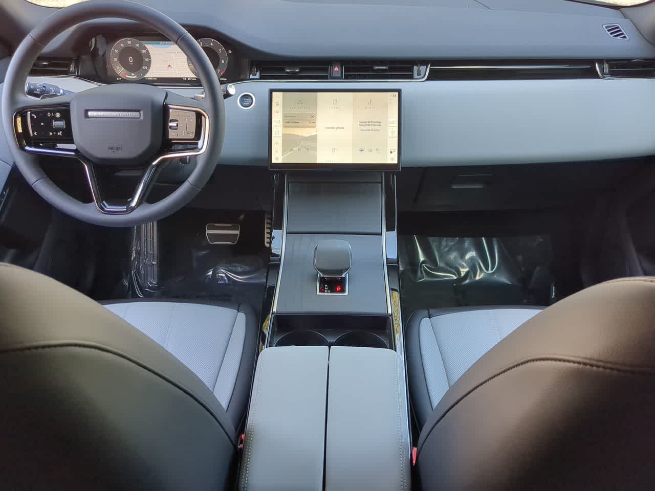 Thumbnail: 2026 Land Rover Range Rover Evoque - 15