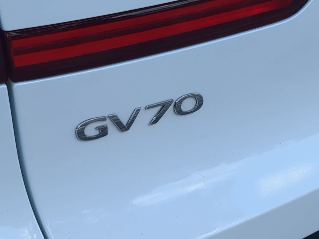 Thumbnail: 2025 Genesis GV70 - 12