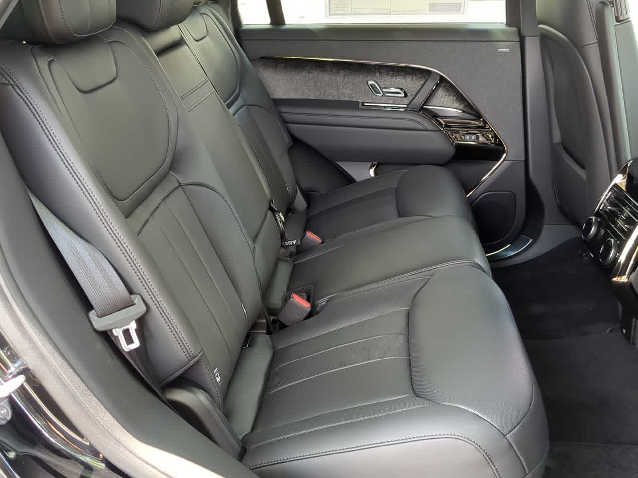 Thumbnail: 2026 Land Rover Range Rover Sport - 22