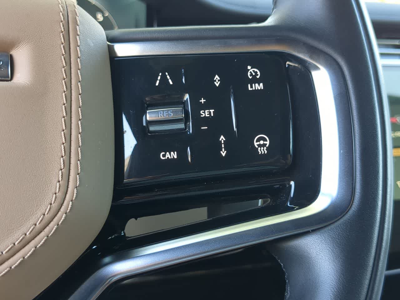 Thumbnail: 2025 Land Rover Range Rover Sport - 27