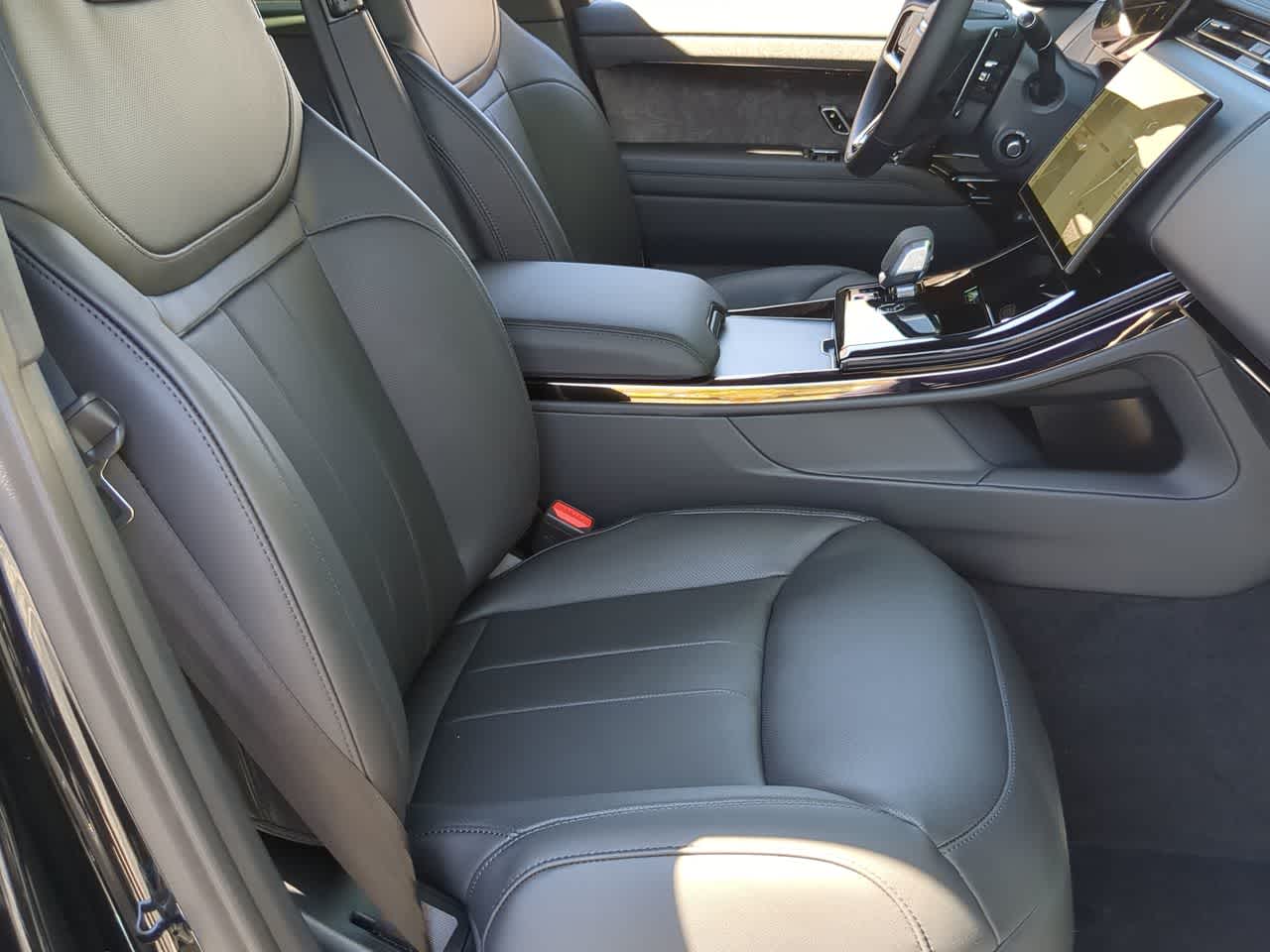 Thumbnail: 2026 Land Rover Range Rover Sport - 24