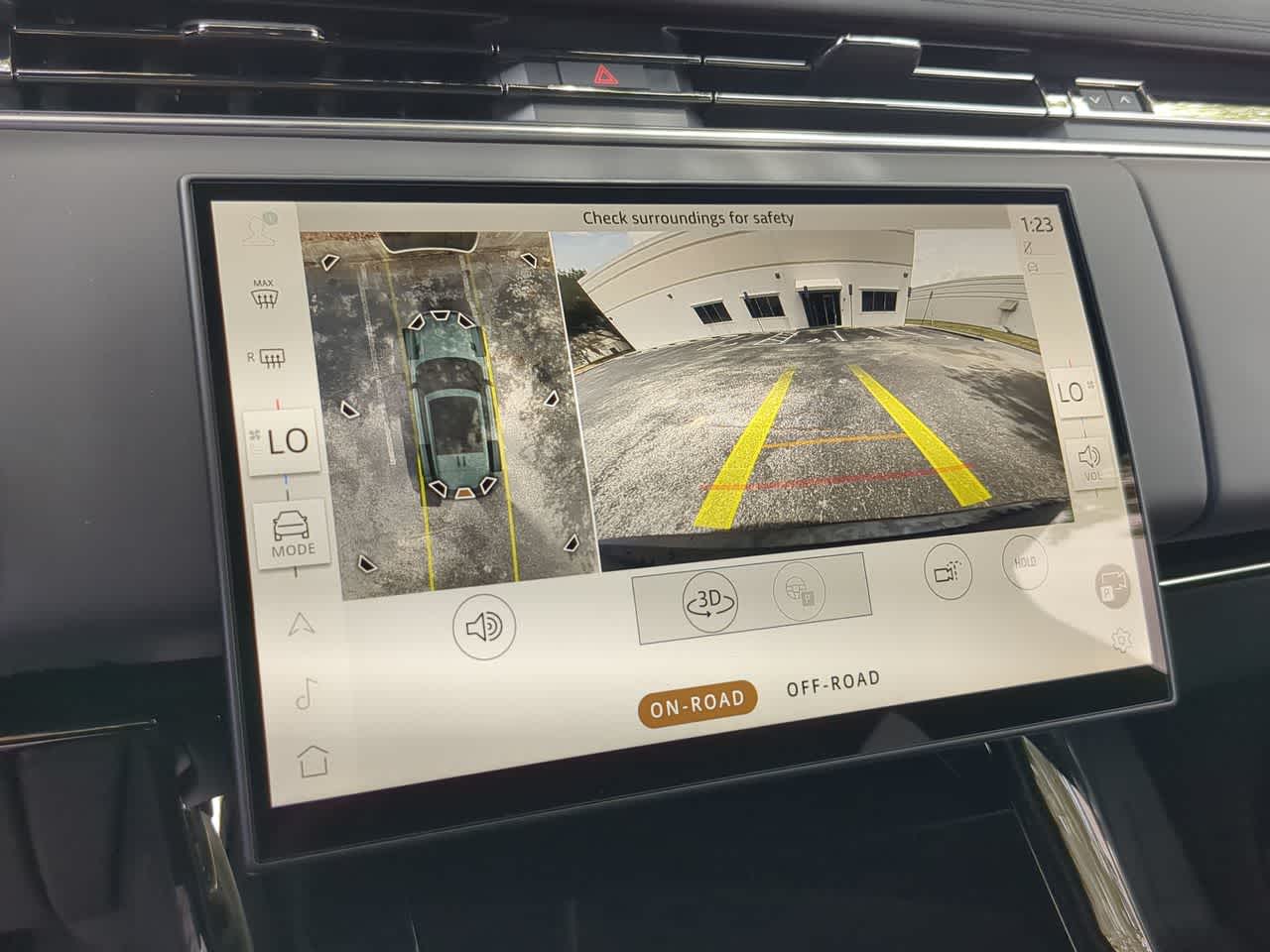 Thumbnail: 2026 Land Rover Range Rover Sport - 32