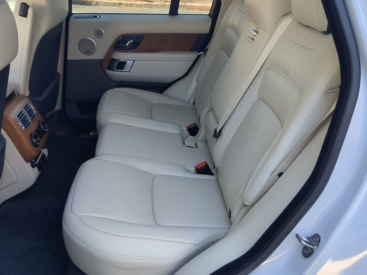 Thumbnail: 2020 Land Rover Range Rover - 21