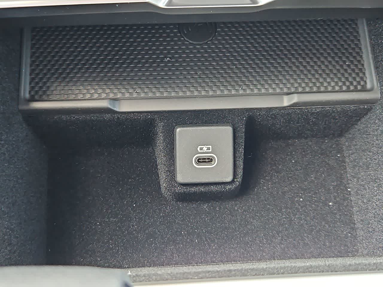 Thumbnail: 2025 Land Rover Range Rover - 34