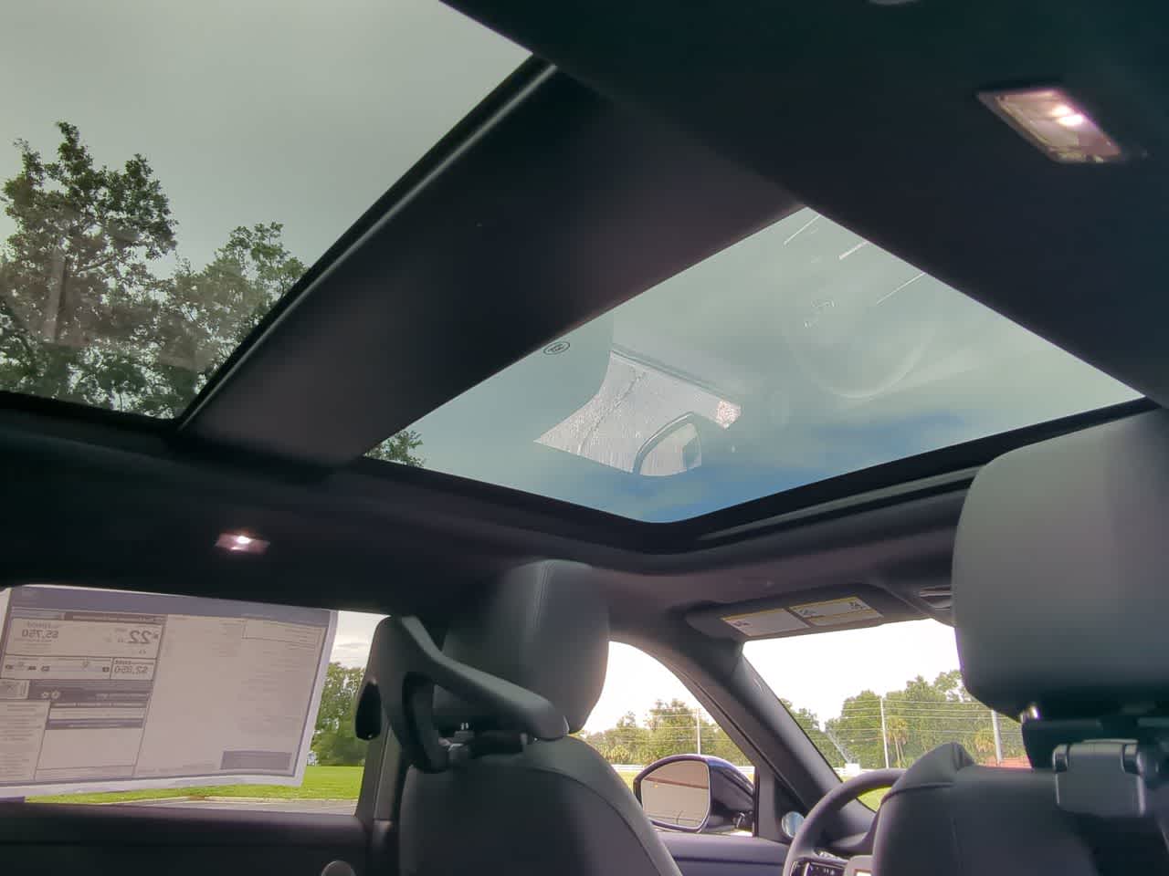 Thumbnail: 2026 Land Rover Range Rover Evoque - 23