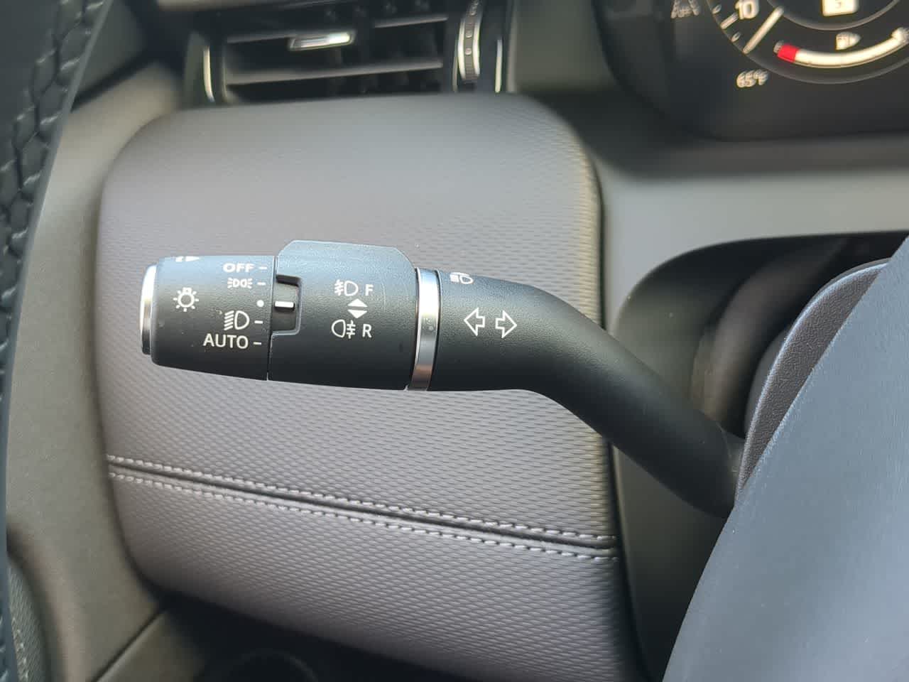 Thumbnail: 2025 Land Rover Discovery Sport - 28