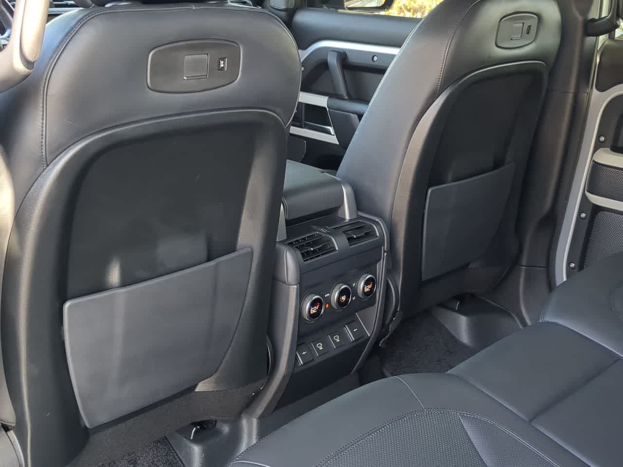 Thumbnail: 2022 Land Rover Defender - 19