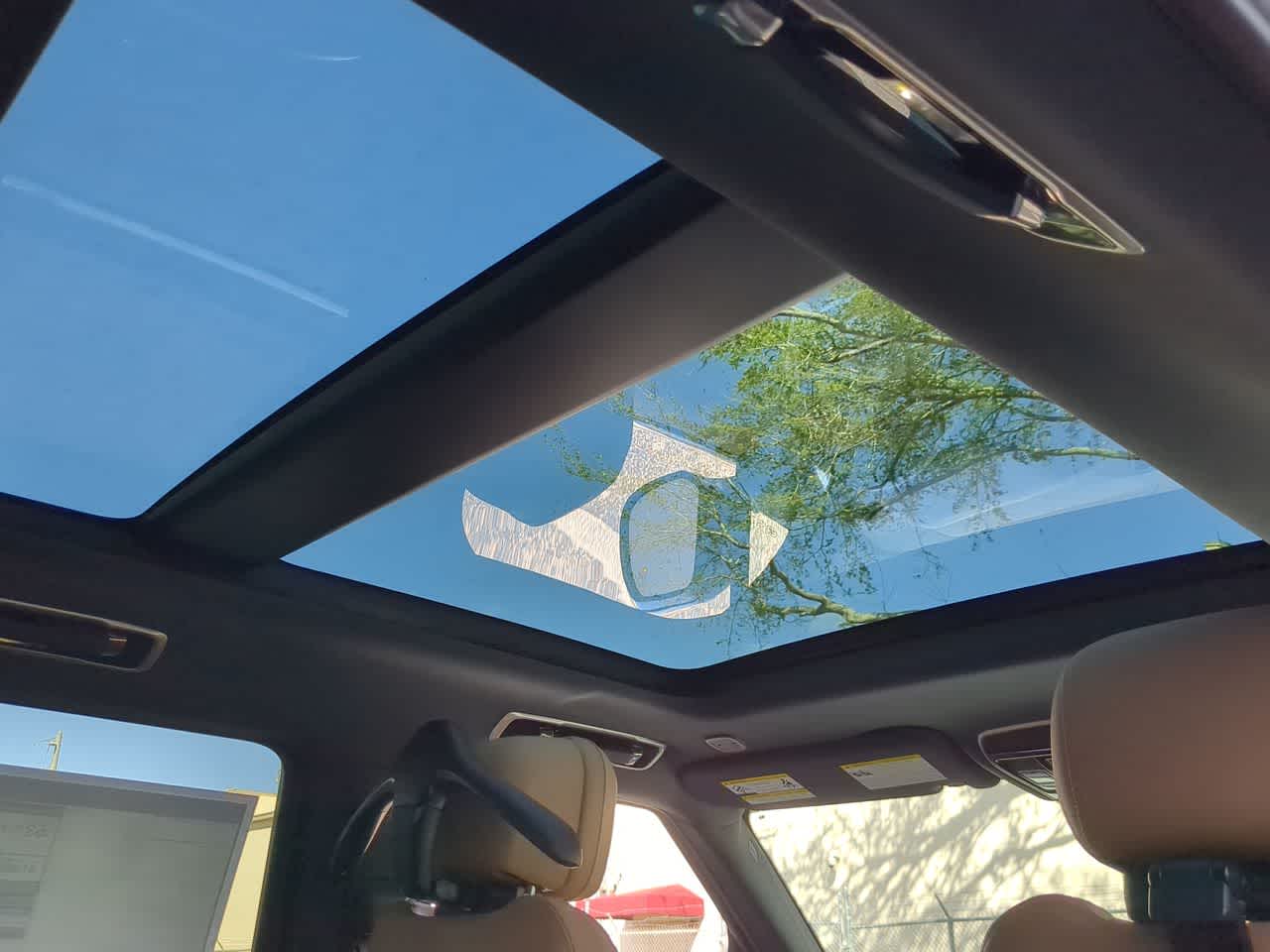 Thumbnail: 2026 Land Rover Range Rover - 23