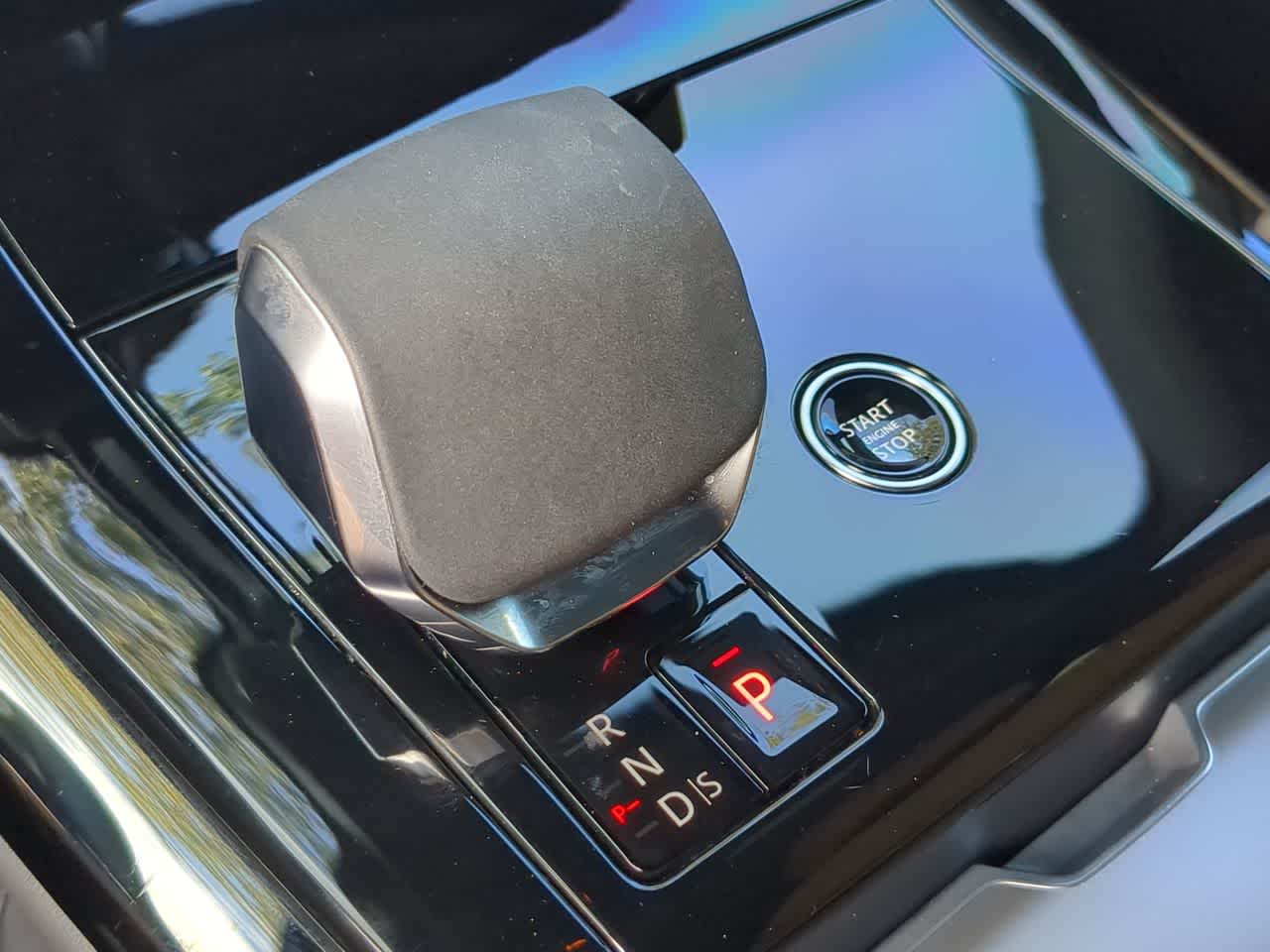 Thumbnail: 2025 Land Rover Range Rover Sport - 35