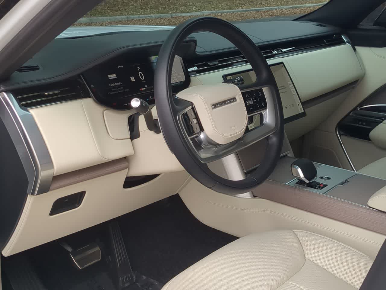 Thumbnail: 2025 Land Rover Range Rover - 10