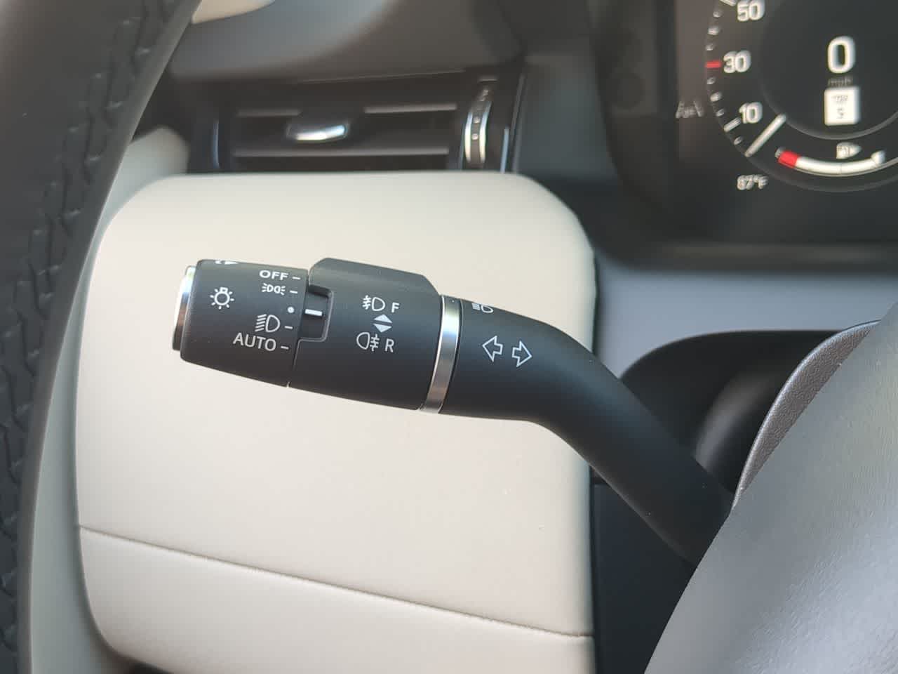 Thumbnail: 2025 Land Rover Discovery Sport - 28