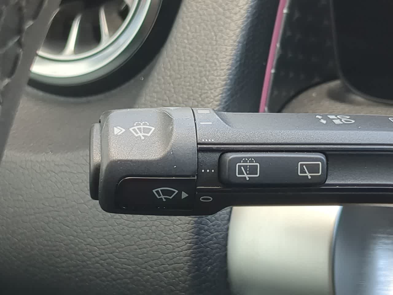 Thumbnail: 2024 Mercedes-Benz GLB - 26