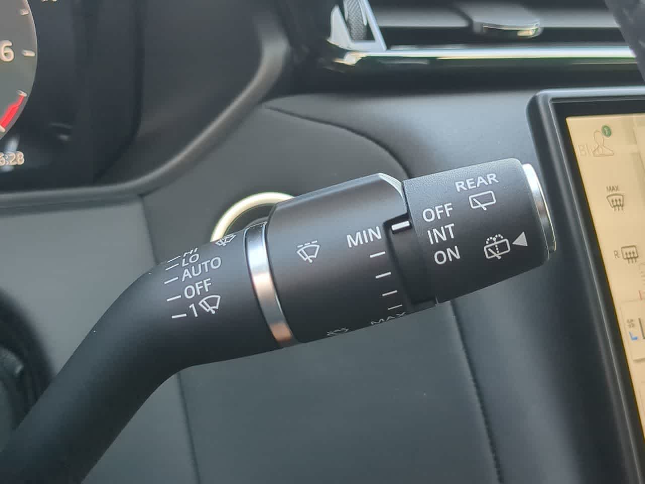 Thumbnail: 2026 Land Rover Range Rover Velar - 28