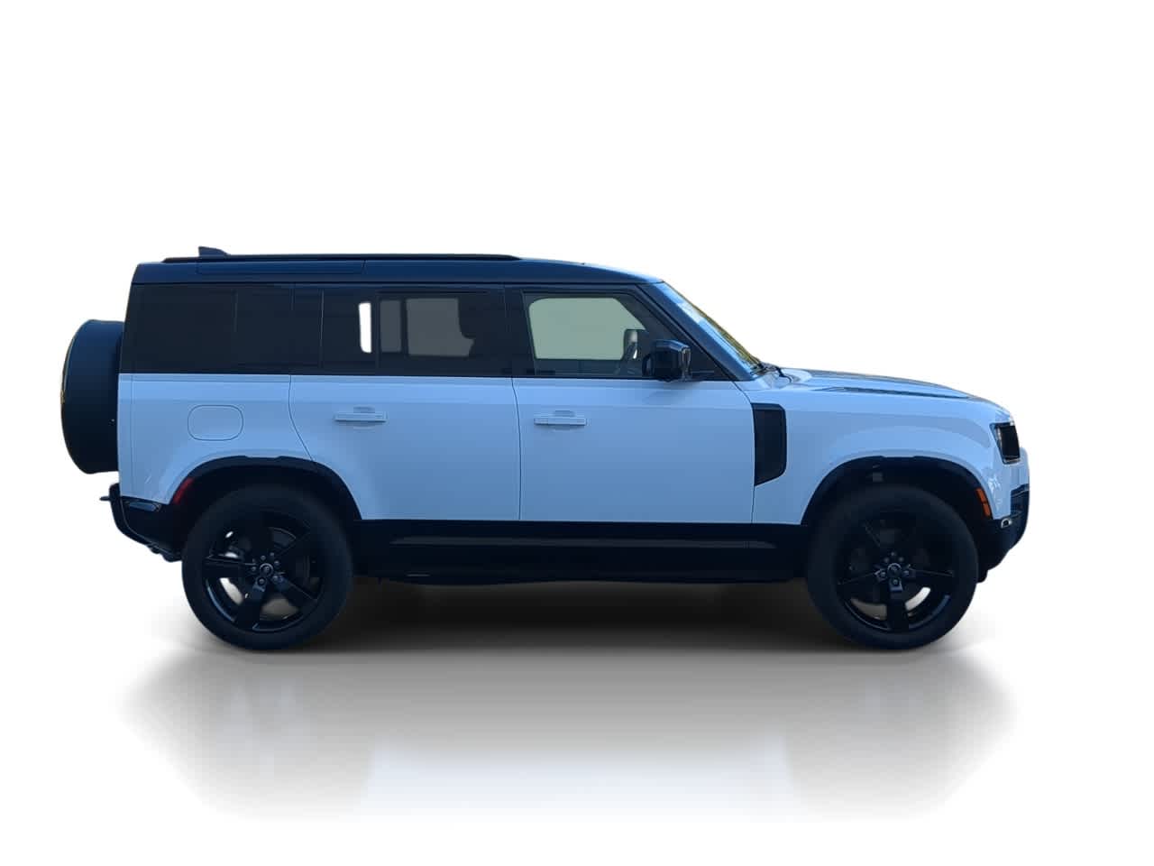 Thumbnail: 2025 Land Rover Defender - 9