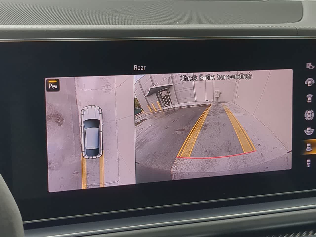 Thumbnail: 2021 Mercedes-Benz GL-Class - 31