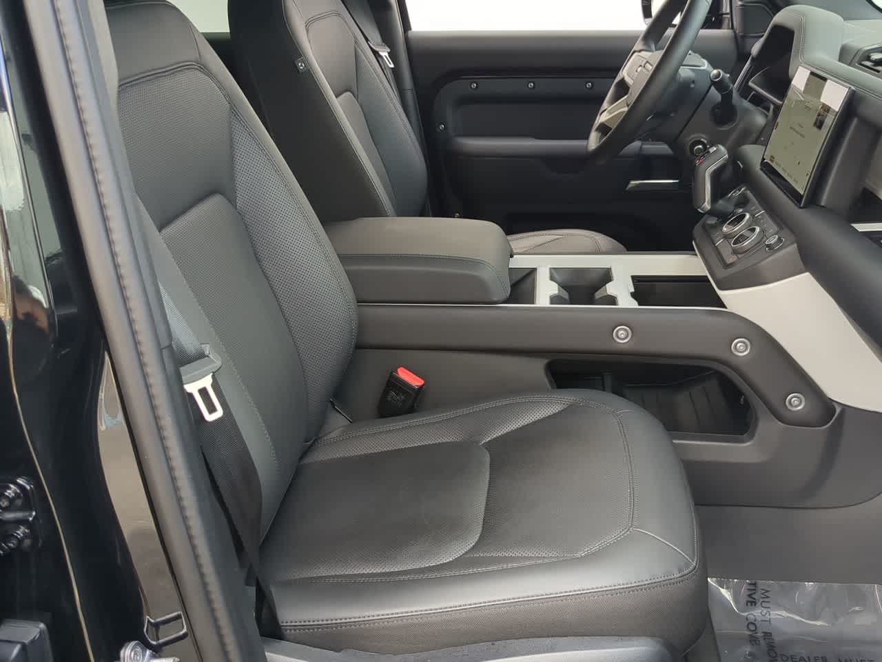 Thumbnail: 2025 Land Rover Defender - 22