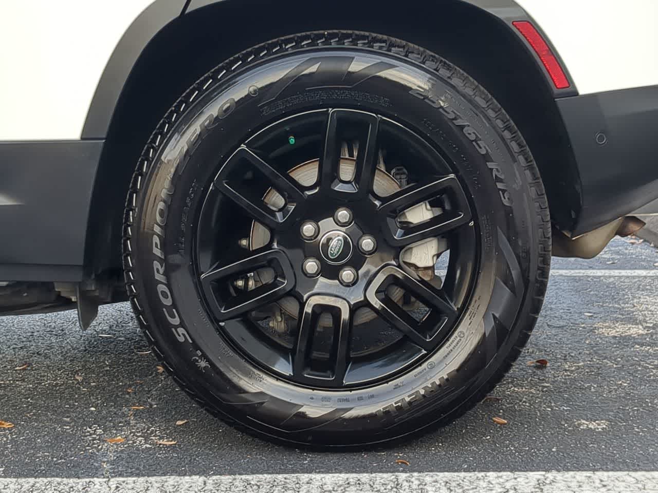 Thumbnail: 2024 Land Rover Defender - 14