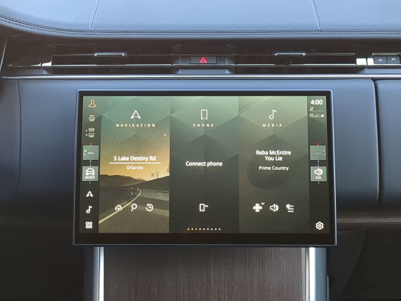 Thumbnail: 2025 Land Rover Range Rover - 30