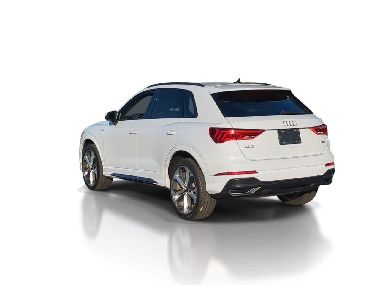 Thumbnail: 2022 Audi Q3 - 6