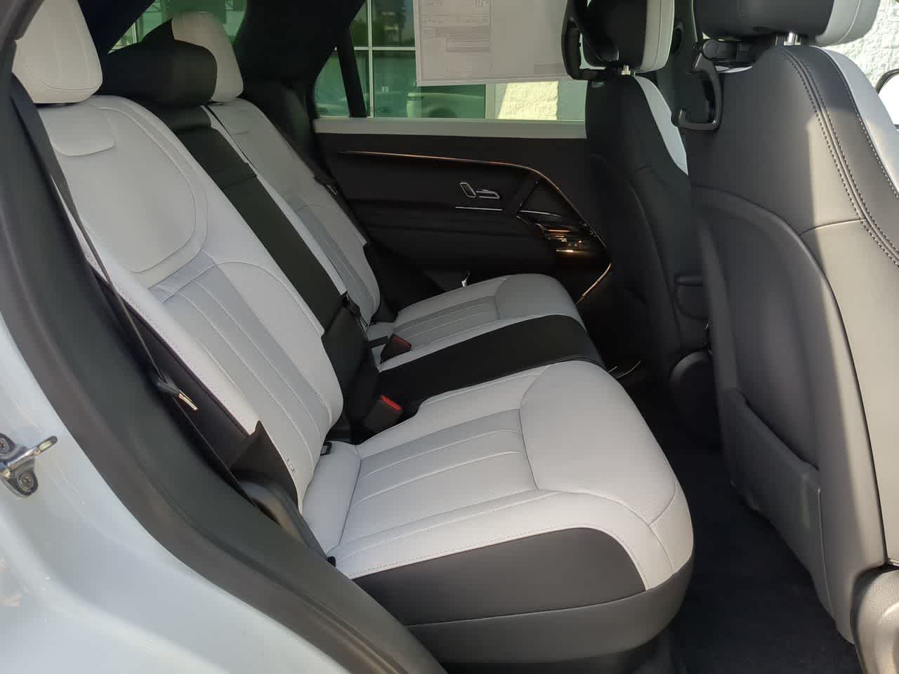 Thumbnail: 2025 Land Rover Range Rover Sport - 21
