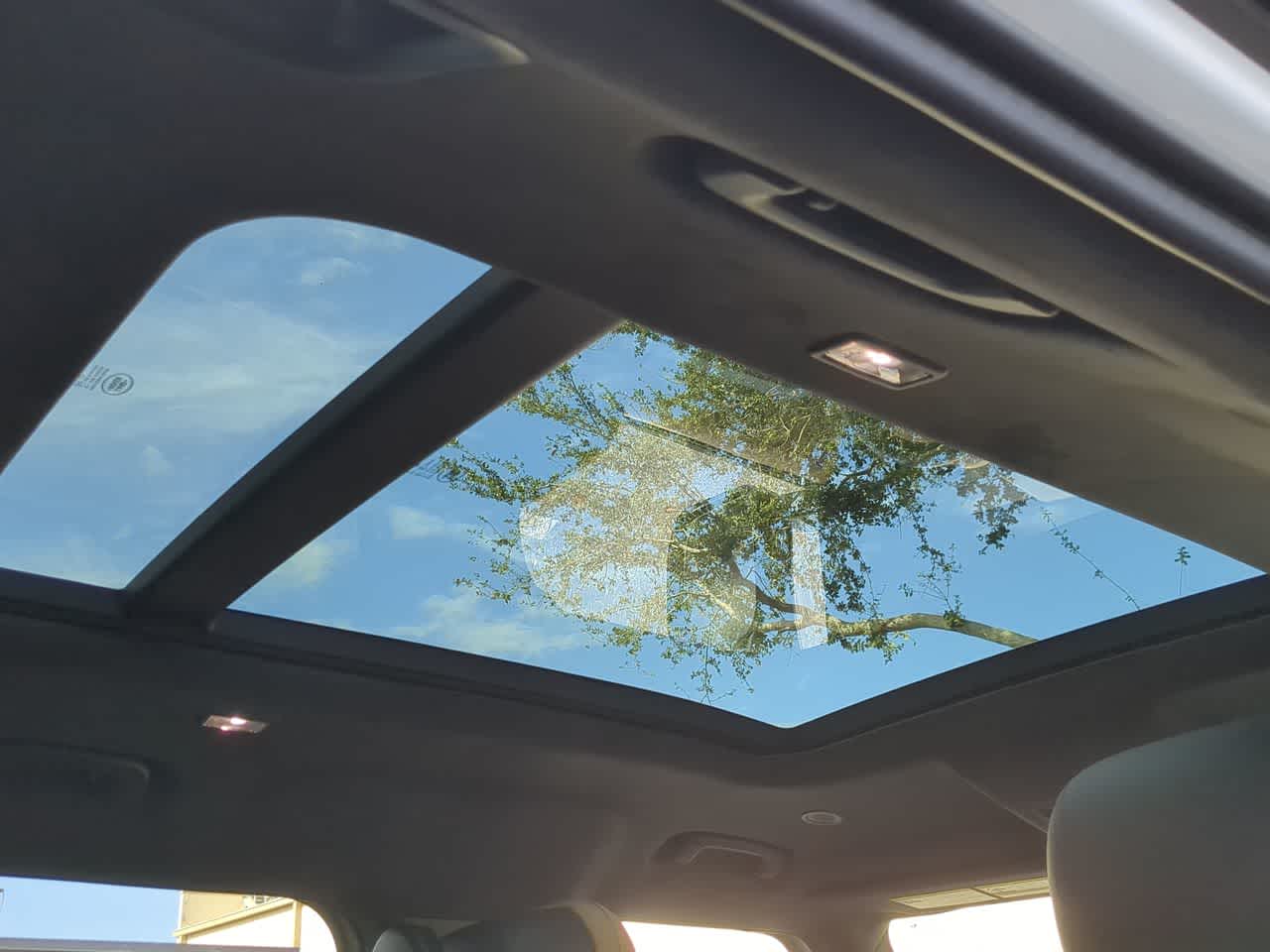 Thumbnail: 2025 Land Rover Defender - 23