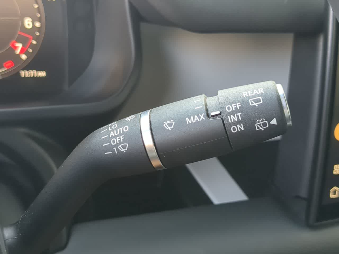 Thumbnail: 2025 Land Rover Defender - 27