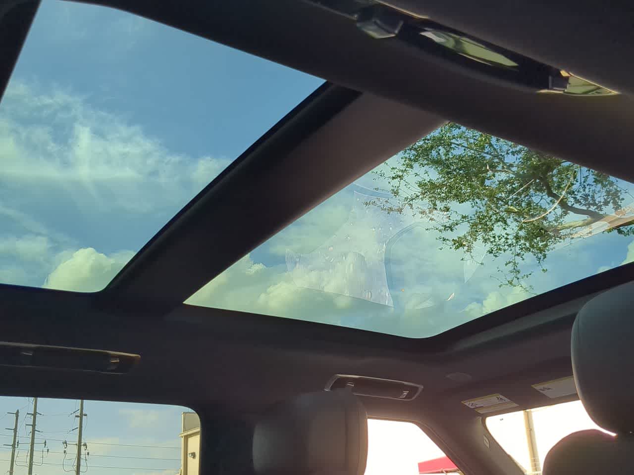 Thumbnail: 2025 Land Rover Range Rover Sport - 23