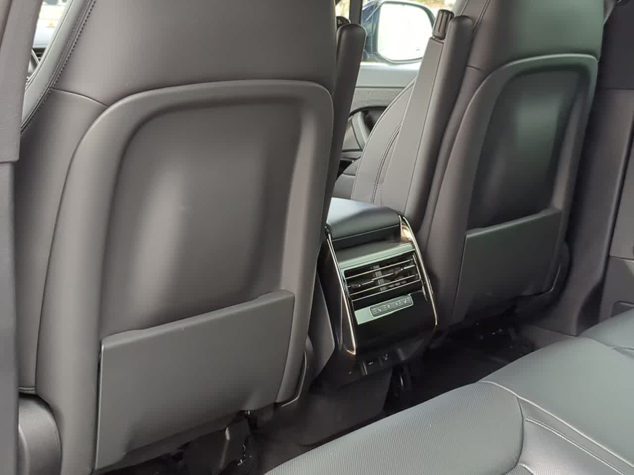 Thumbnail: 2025 Land Rover Range Rover Sport - 18