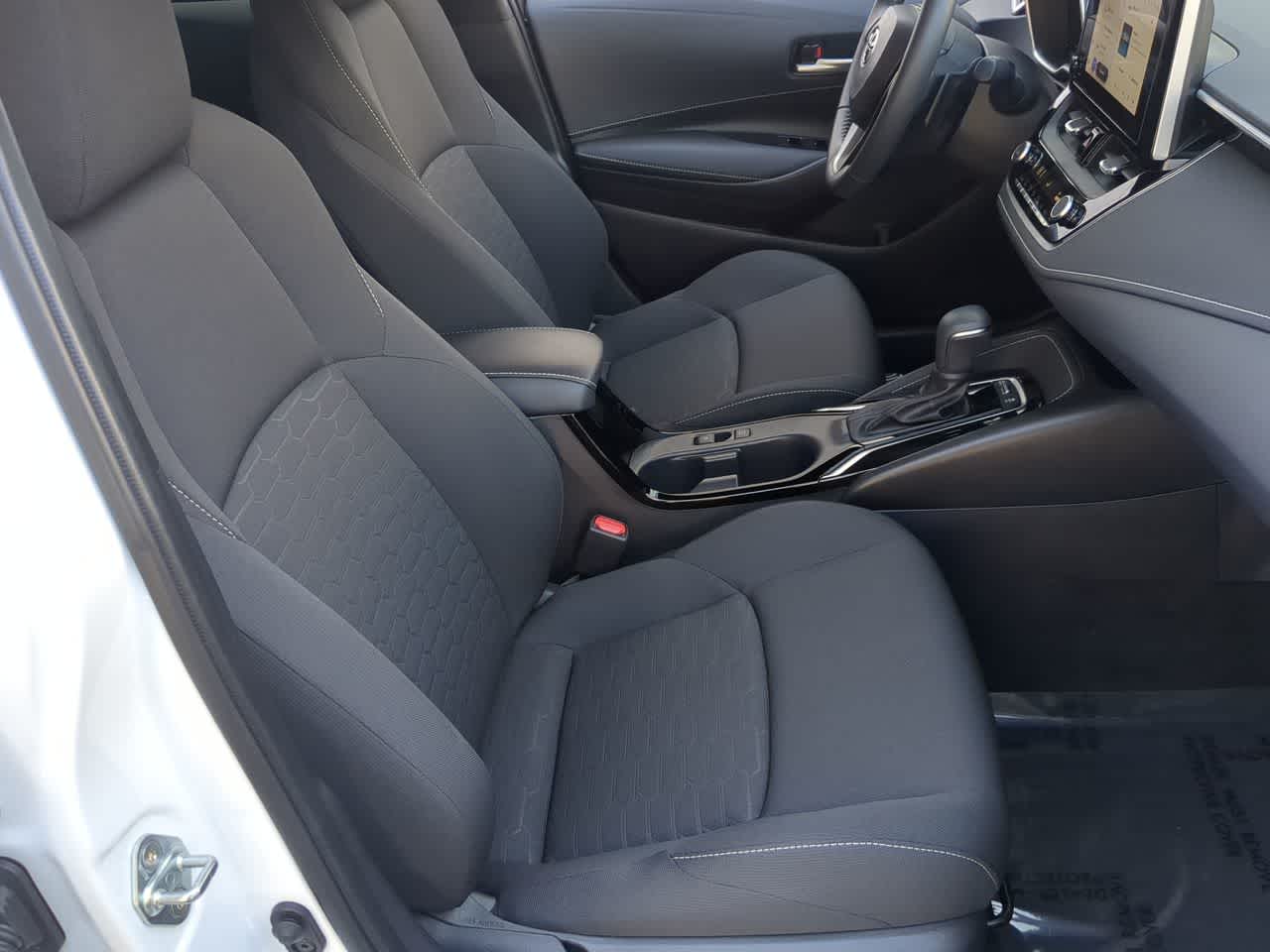 Thumbnail: 2025 Toyota Corolla - 21