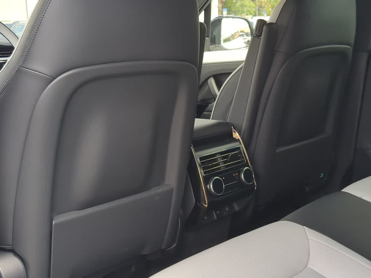 Thumbnail: 2025 Land Rover Range Rover Sport - 19