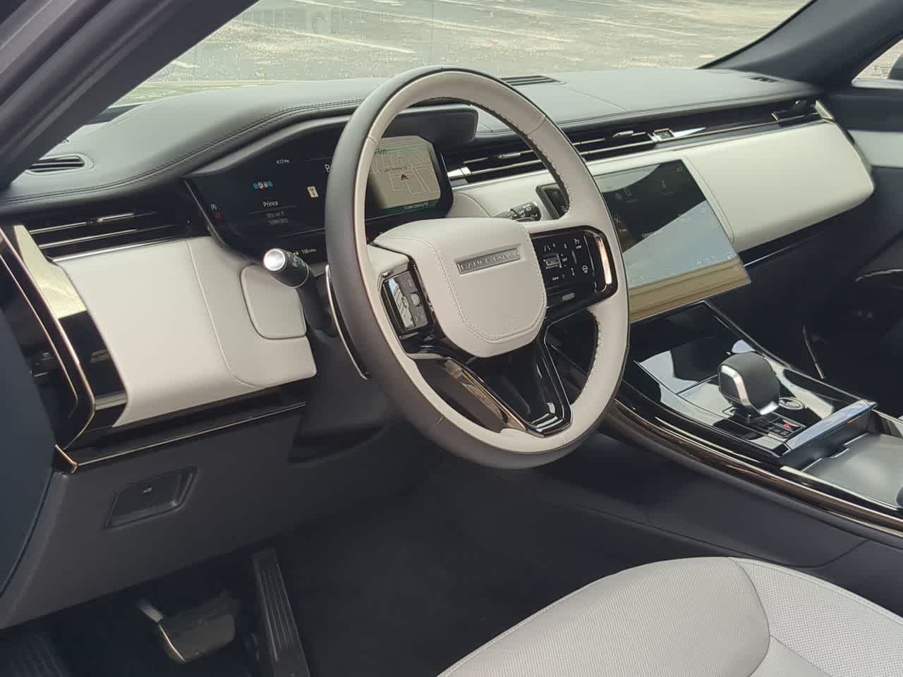 Thumbnail: 2025 Land Rover Range Rover Sport - 10