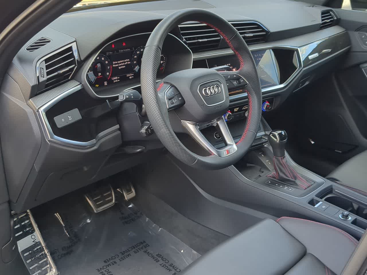 Thumbnail: 2025 Audi Q3 - 10