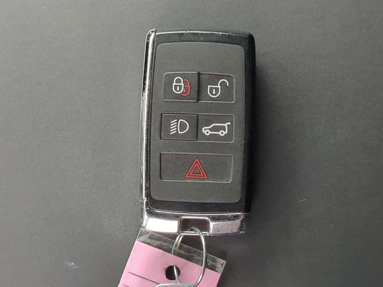 Thumbnail: 2025 Land Rover Defender - 37