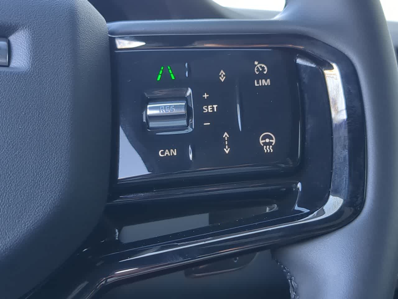 Thumbnail: 2024 Land Rover Range Rover Evoque - 26