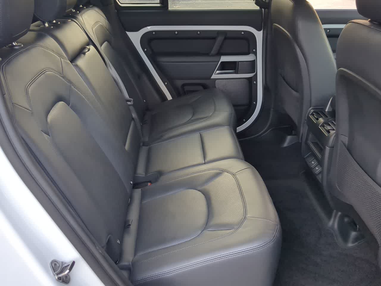 Thumbnail: 2024 Land Rover Defender - 22